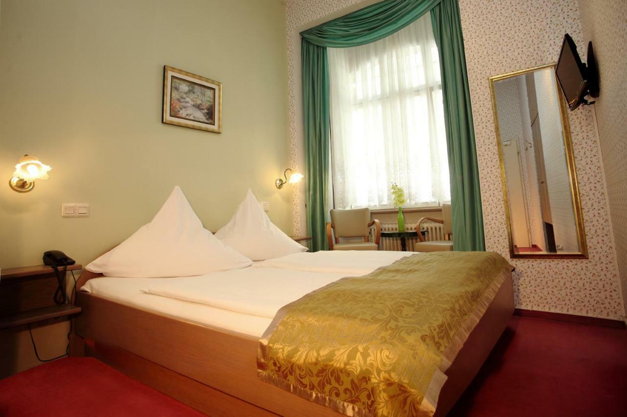 Astoria Hotel Трир Экстерьер фото