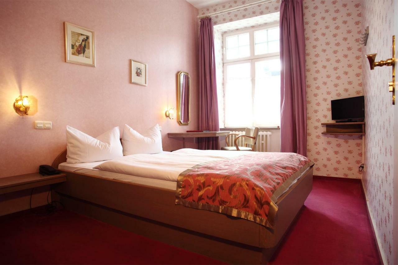 Astoria Hotel Трир Экстерьер фото